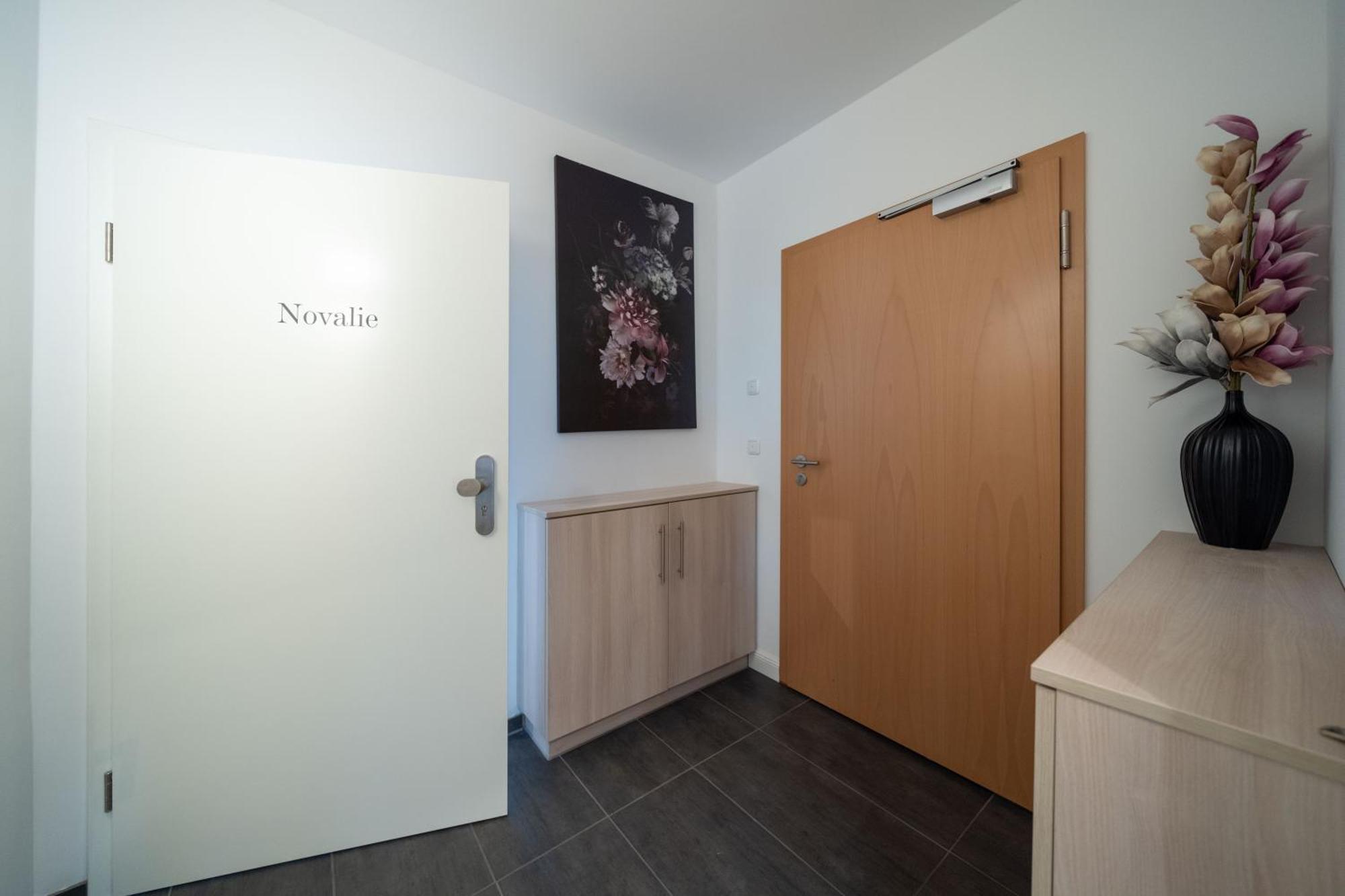 Moebliertes Wohnen - Novalie Rostock Exterior foto